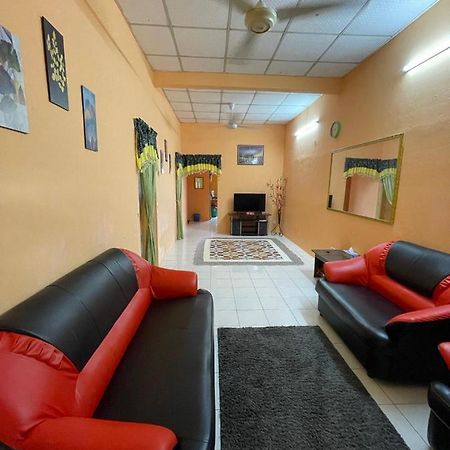 Homestay Musafir Kuala Kangsar Exterior foto